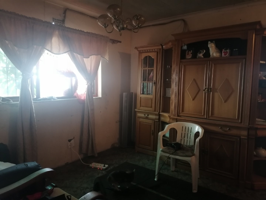 5 Bedroom Property for Sale in Delft South Western Cape
